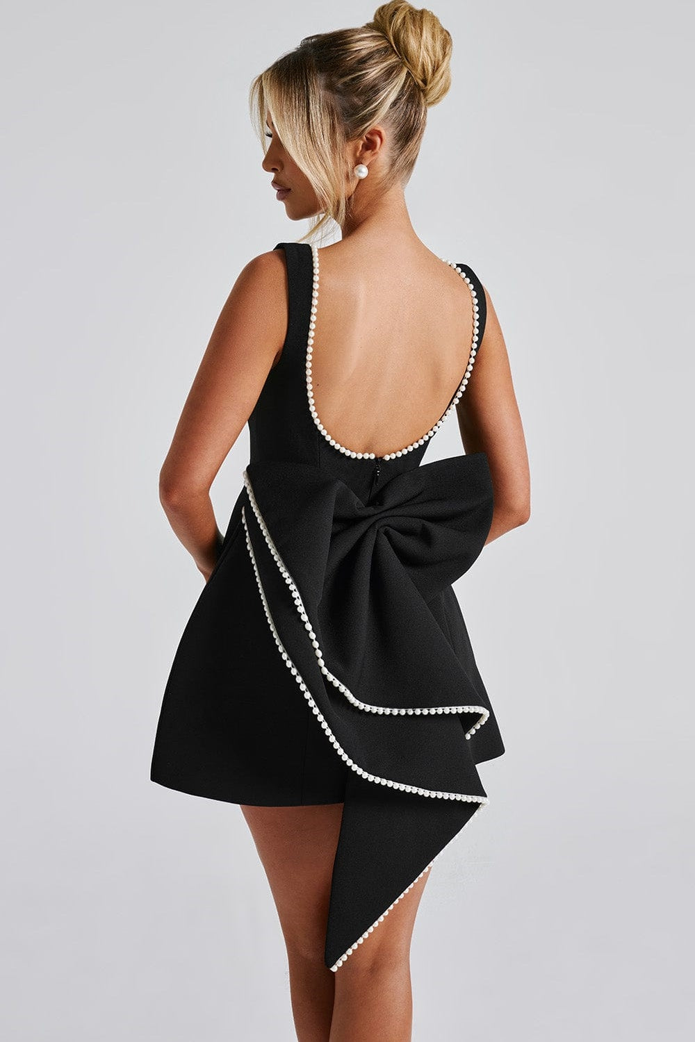 Cecila Bowknot Pearl Backless Mini Dress